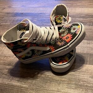 Vans Multicolor Floral High-Top Sneakers 🌻🌻🌻